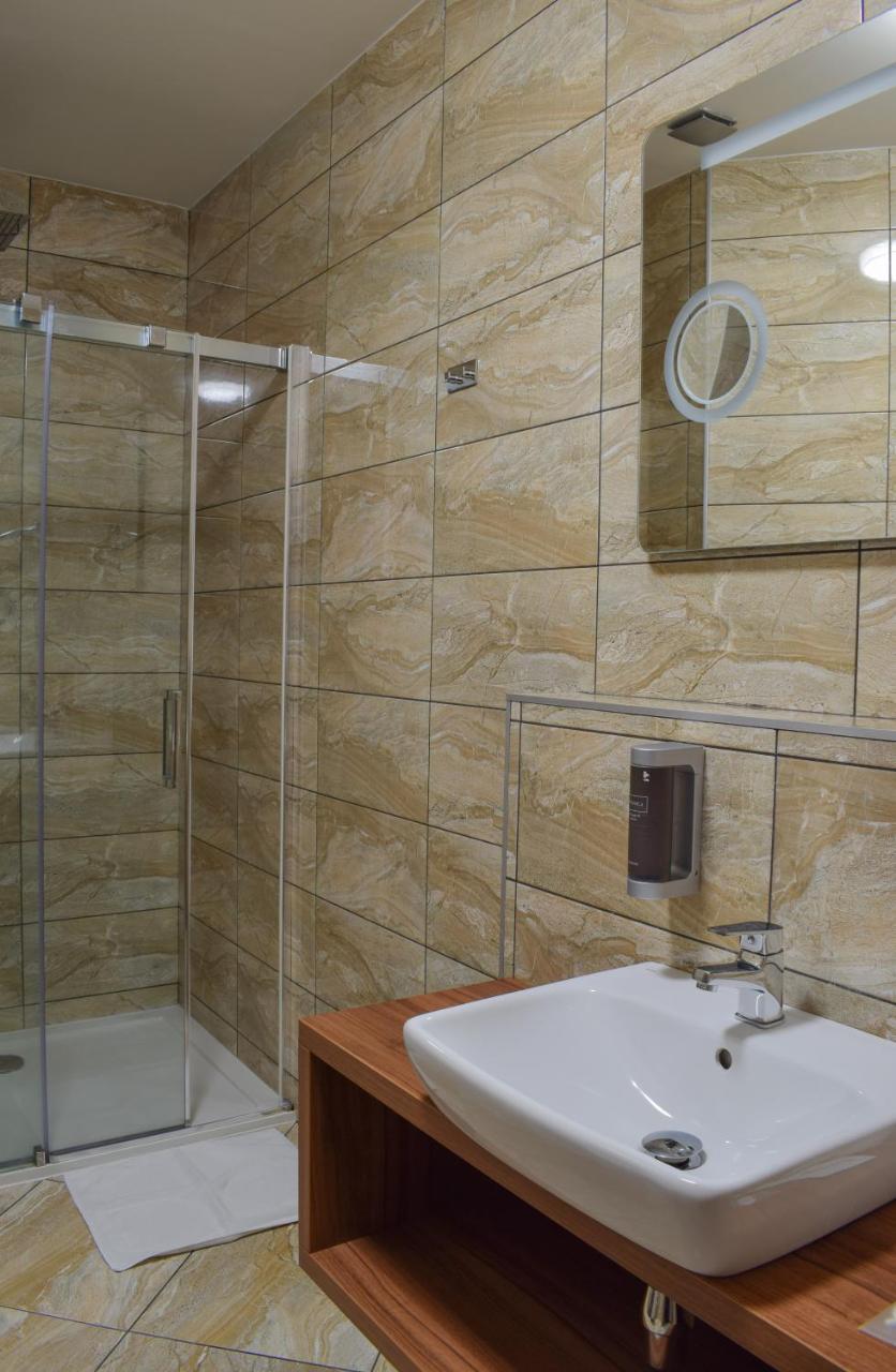 Hotel La Rosa Frýdek-Místek Εξωτερικό φωτογραφία