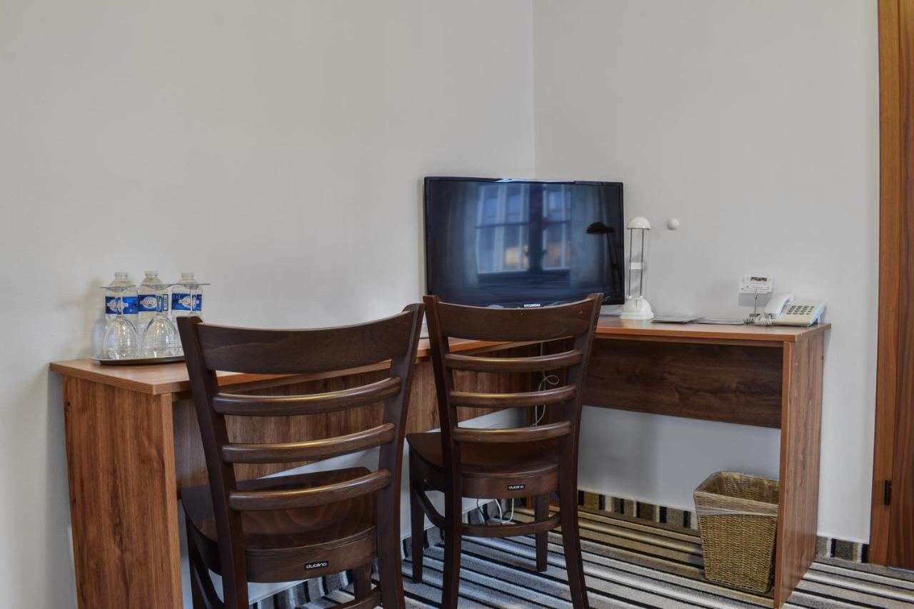 Hotel La Rosa Frýdek-Místek Εξωτερικό φωτογραφία