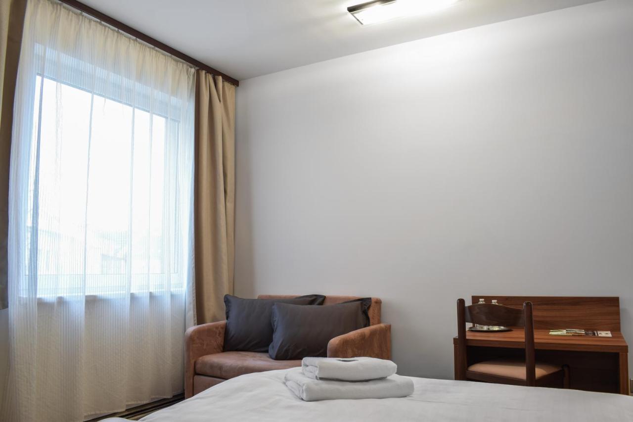 Hotel La Rosa Frýdek-Místek Εξωτερικό φωτογραφία